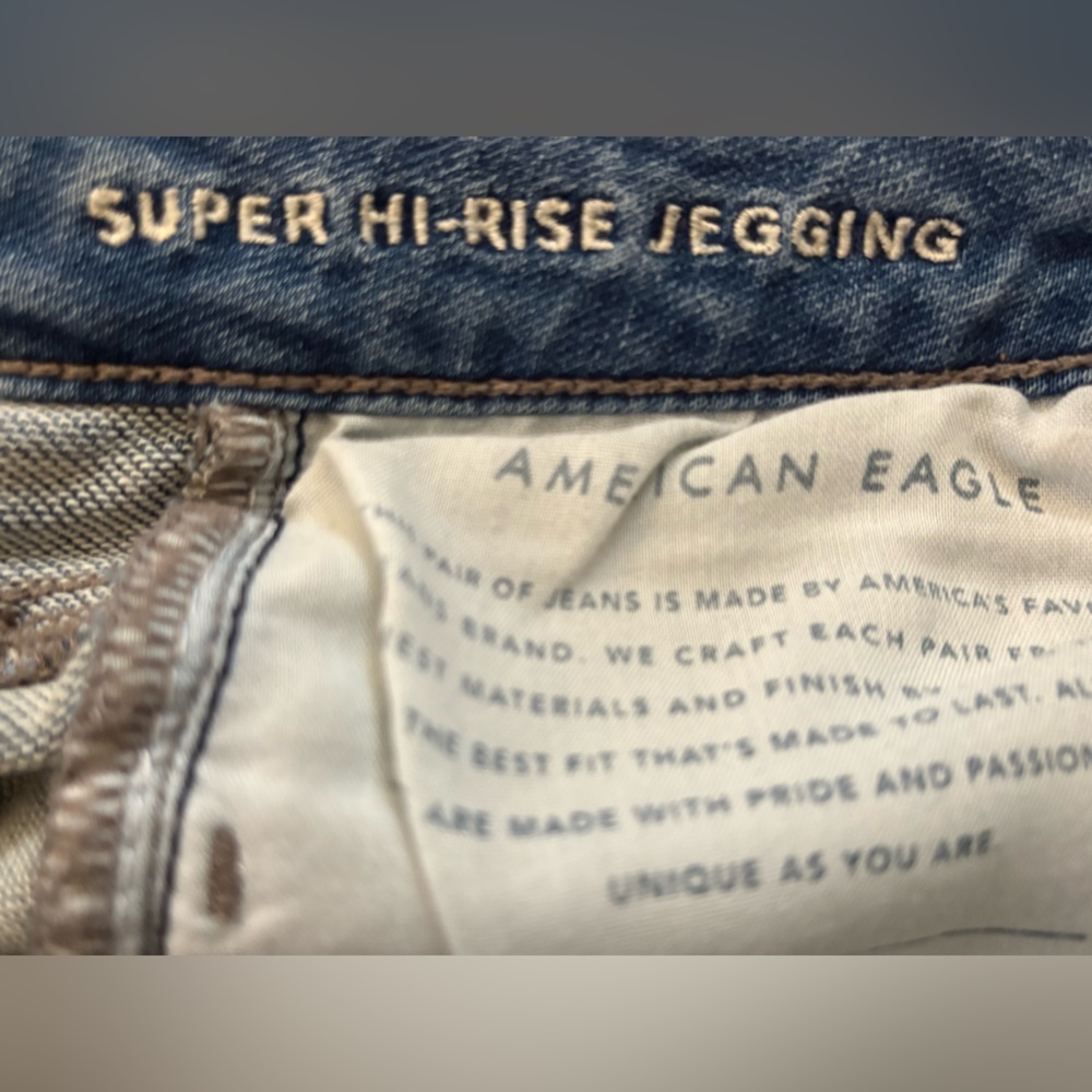 American Eagle Outfitters Super High Rise Jegging - Picture 5 of 6